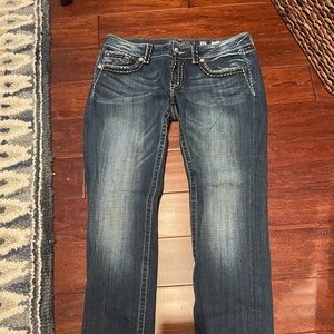 Miss Me skinny jeans. Non smoking home.